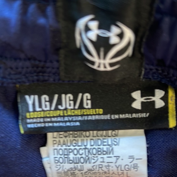 Under Armour Steph Curry youth large navy basketball shorts - Picture 2 of 3